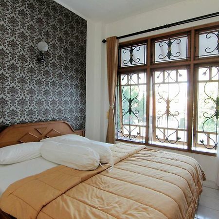 Hotel Fevytra Syariah 日惹 外观 照片