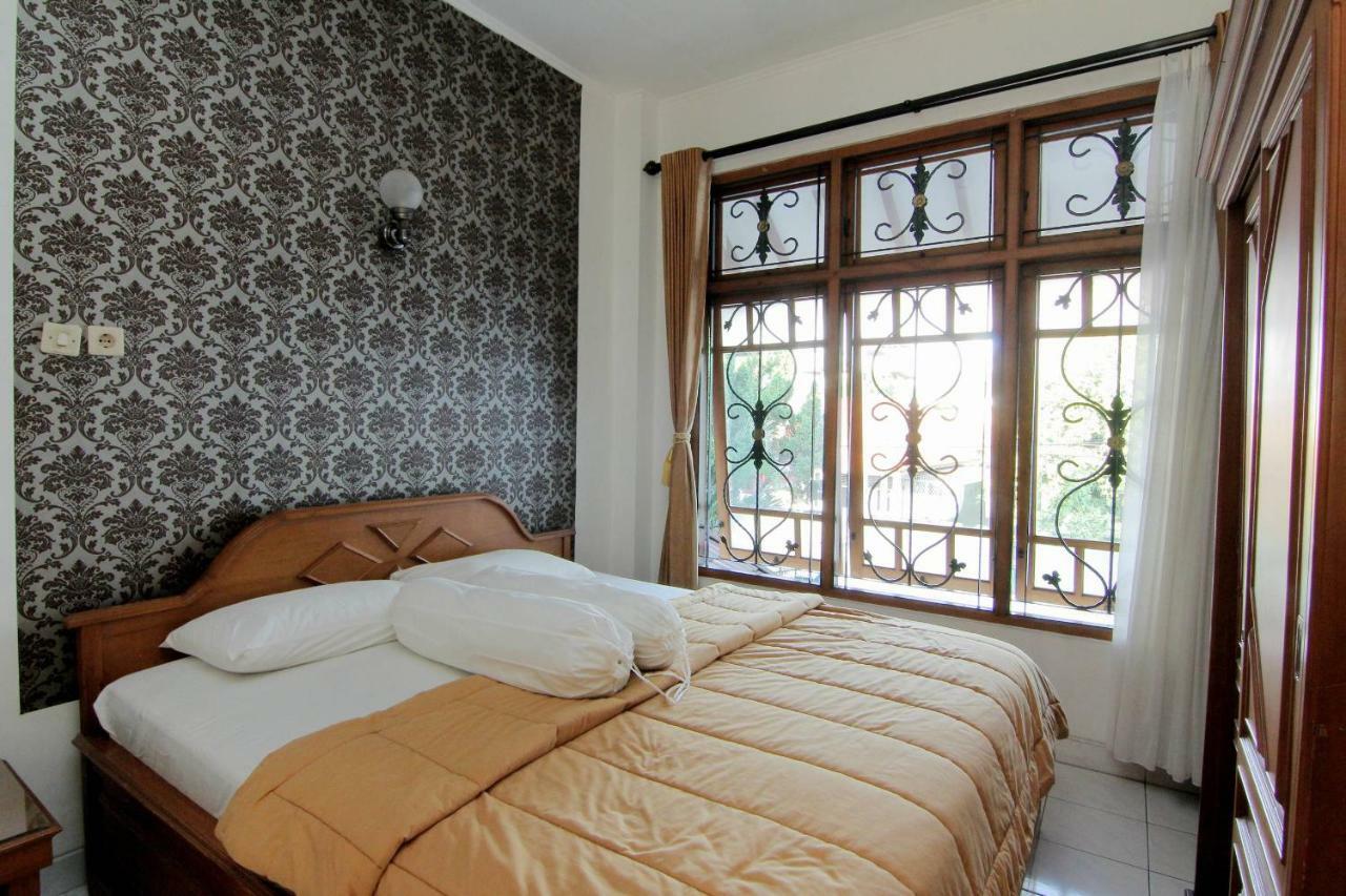 Hotel Fevytra Syariah 日惹 外观 照片